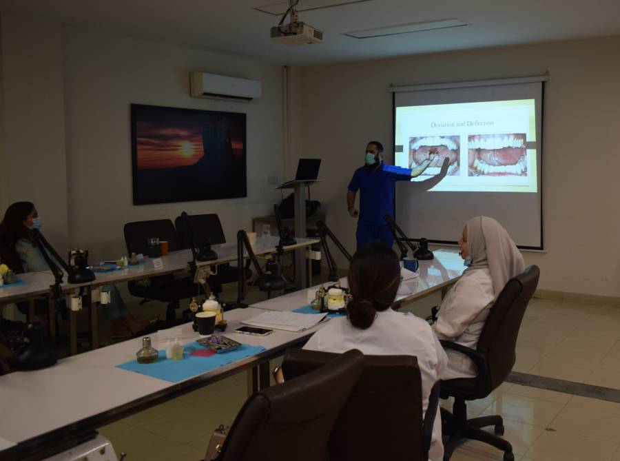 IADSR provides hands-on workshop on TMJ disorders and splints