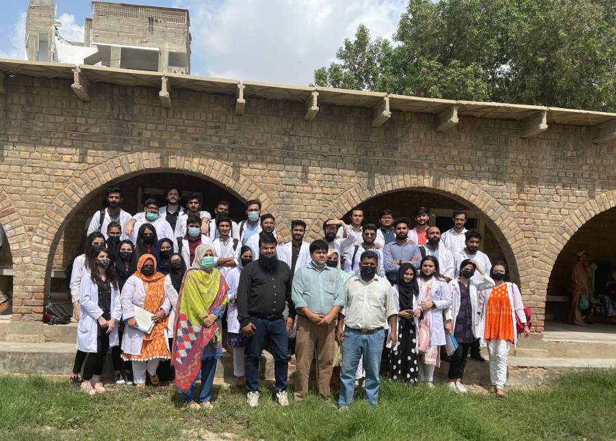 Baqai Dental College on educational day trip to Khuda Ki Basti