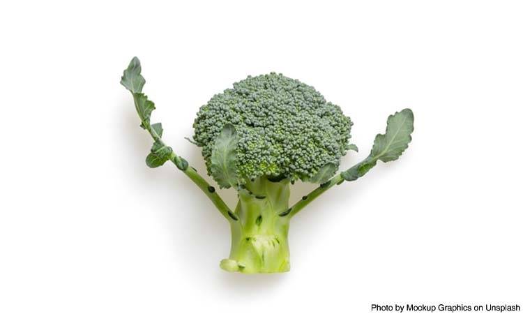 People suffer dental injury after eating broccoli