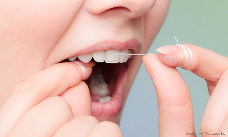 How Dental Floss Maintains Proper Oral Hygiene?