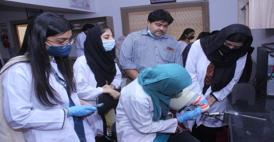 BDC arranges ART workshop for dental students