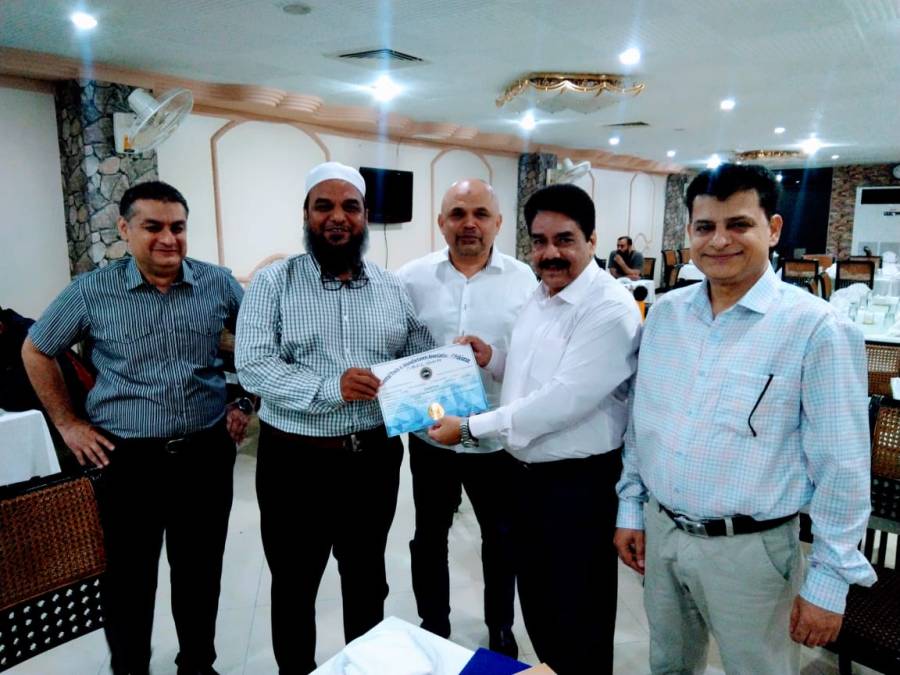 DTMA awards certificates to Karachi, Lahore members