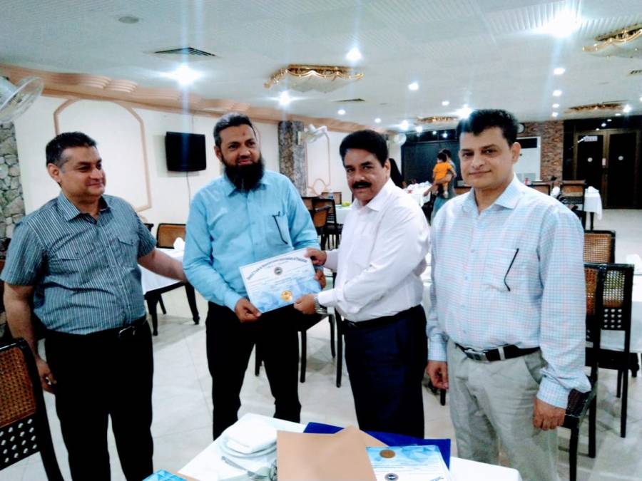 DTMA awards certificates to Karachi, Lahore members