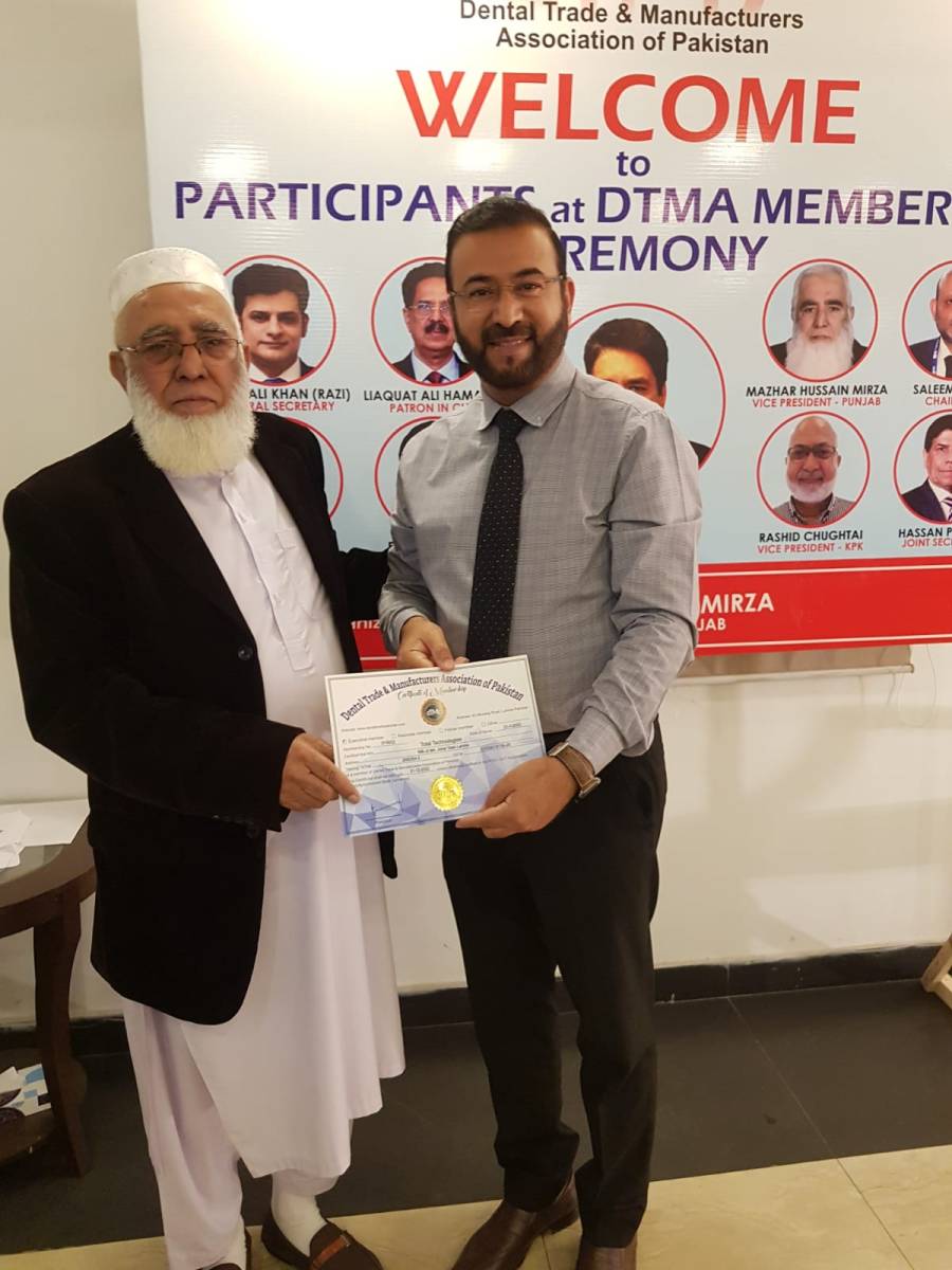 DTMA awards certificates to Karachi, Lahore members