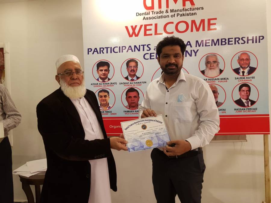 DTMA awards certificates to Karachi, Lahore members