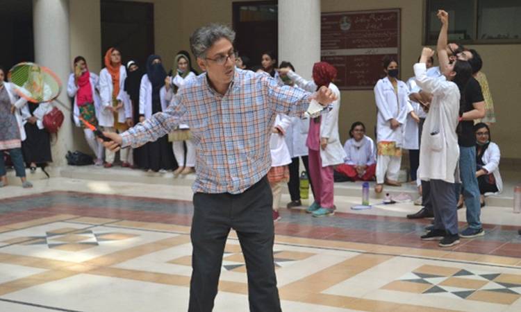 BUMDC organises faculty badminton tournament  