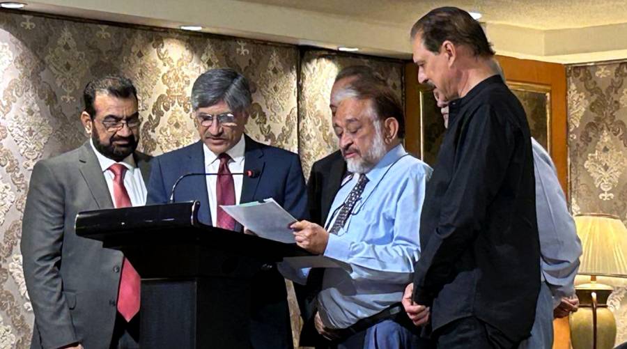 Prof Arham Chohan takes Oath as President-Elect PDA (CC) 