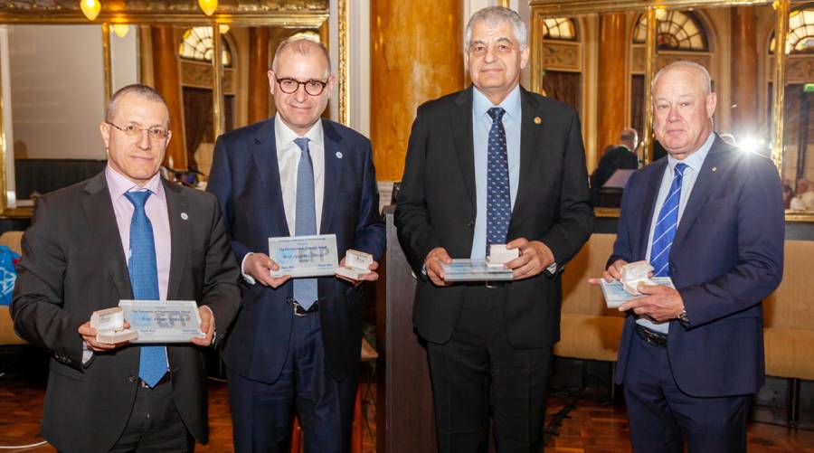 EFP honors four periodontists for exceptional work in 2024