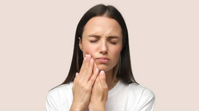 What causes morning jaw pain: Key causes, solutions