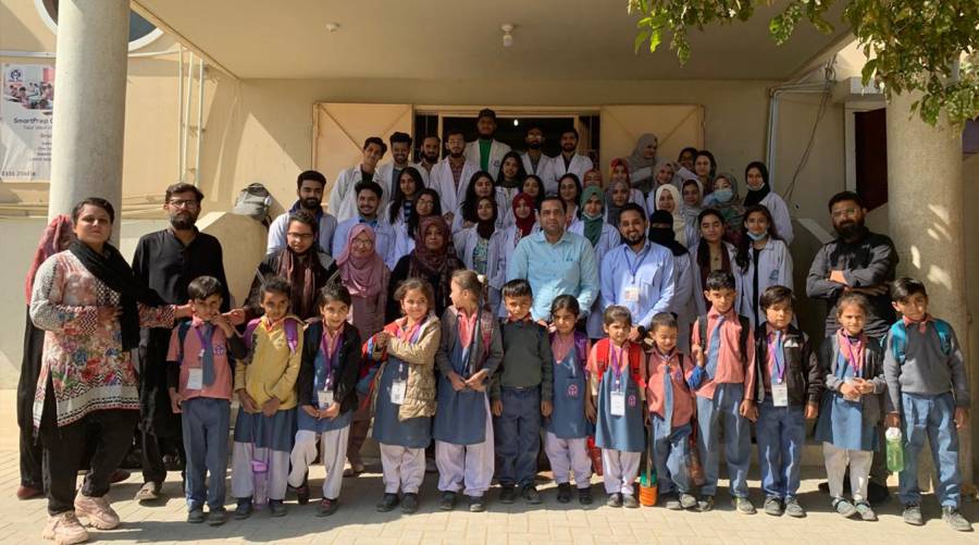 Students at Raana Liaquat Public School participating in a free dental camp by Dow Dental College’s Community Dentistry Department.